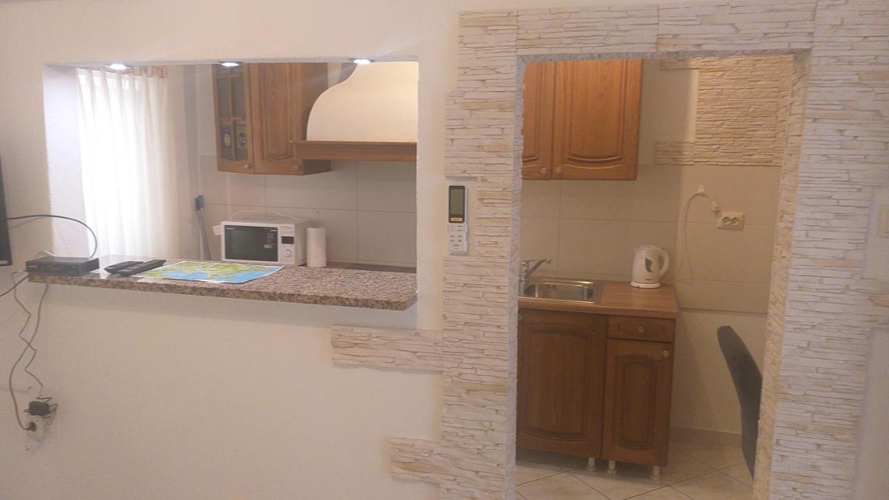 Jan 5 Apartment Pula Luaran gambar